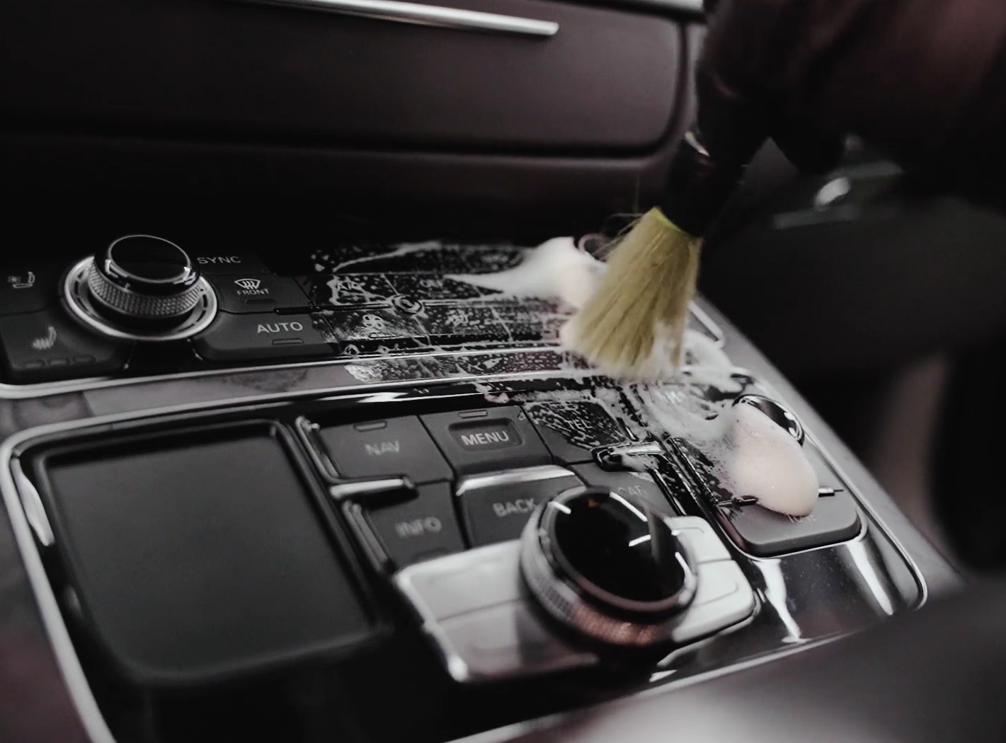 Profesionálna konzultácia mobilného detailingu v Bratislave